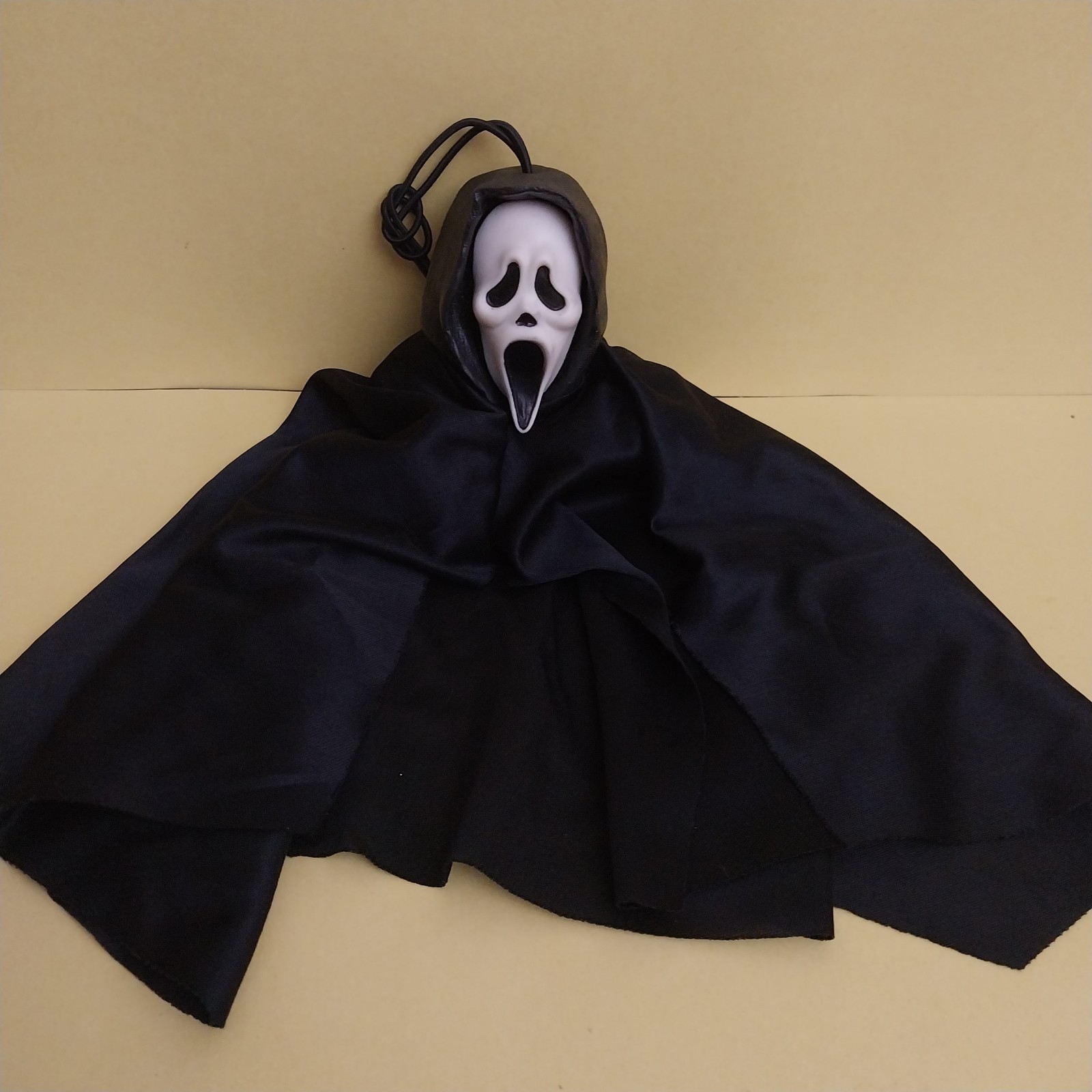 Vintage Fun World Scream Movie Ghost Face 14” Hanging Halloween Decoration