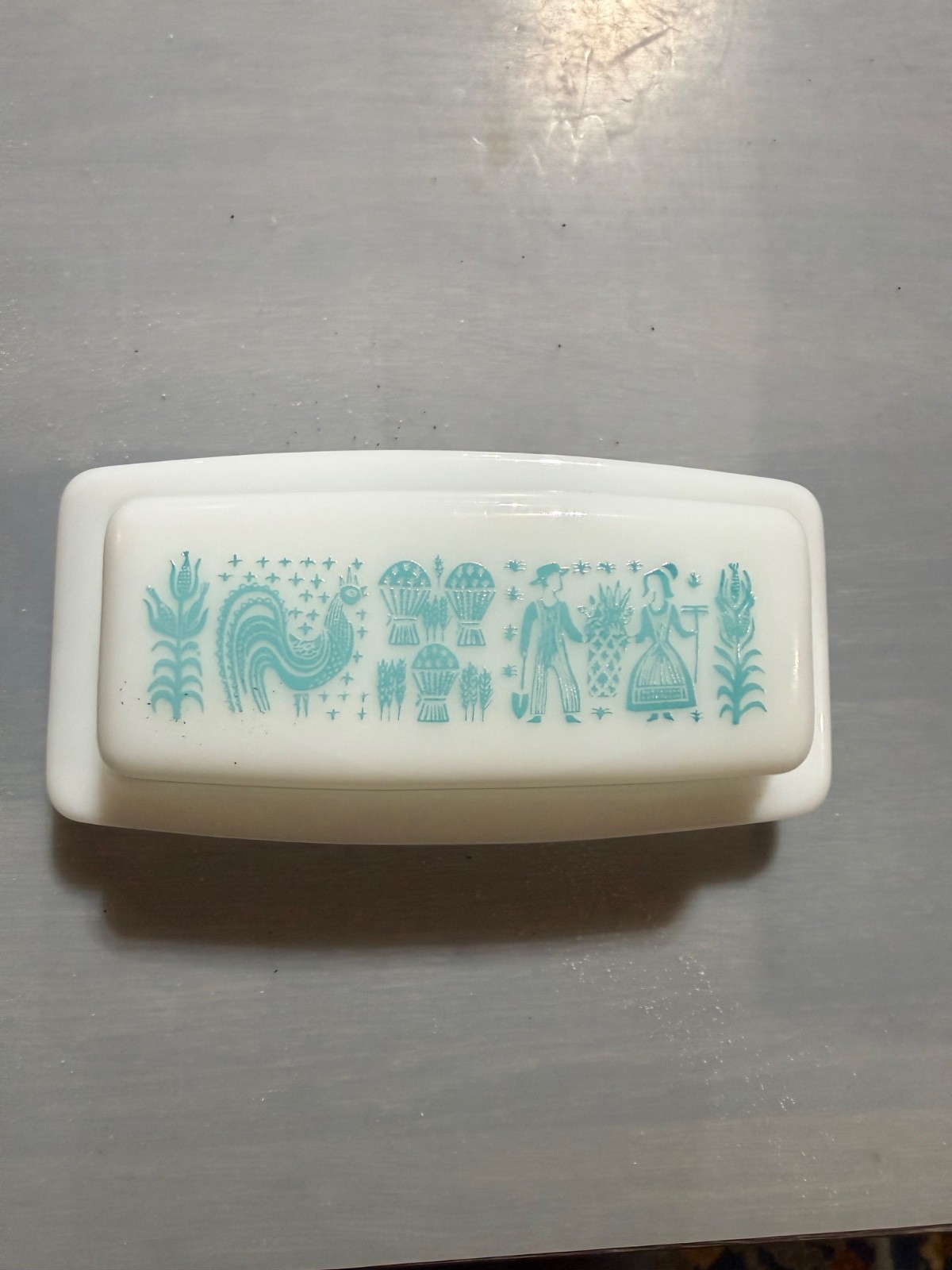 Vintage Pyrex Amish Butterprint Pattern 1/4 lb Covered Butter Dish and Lid