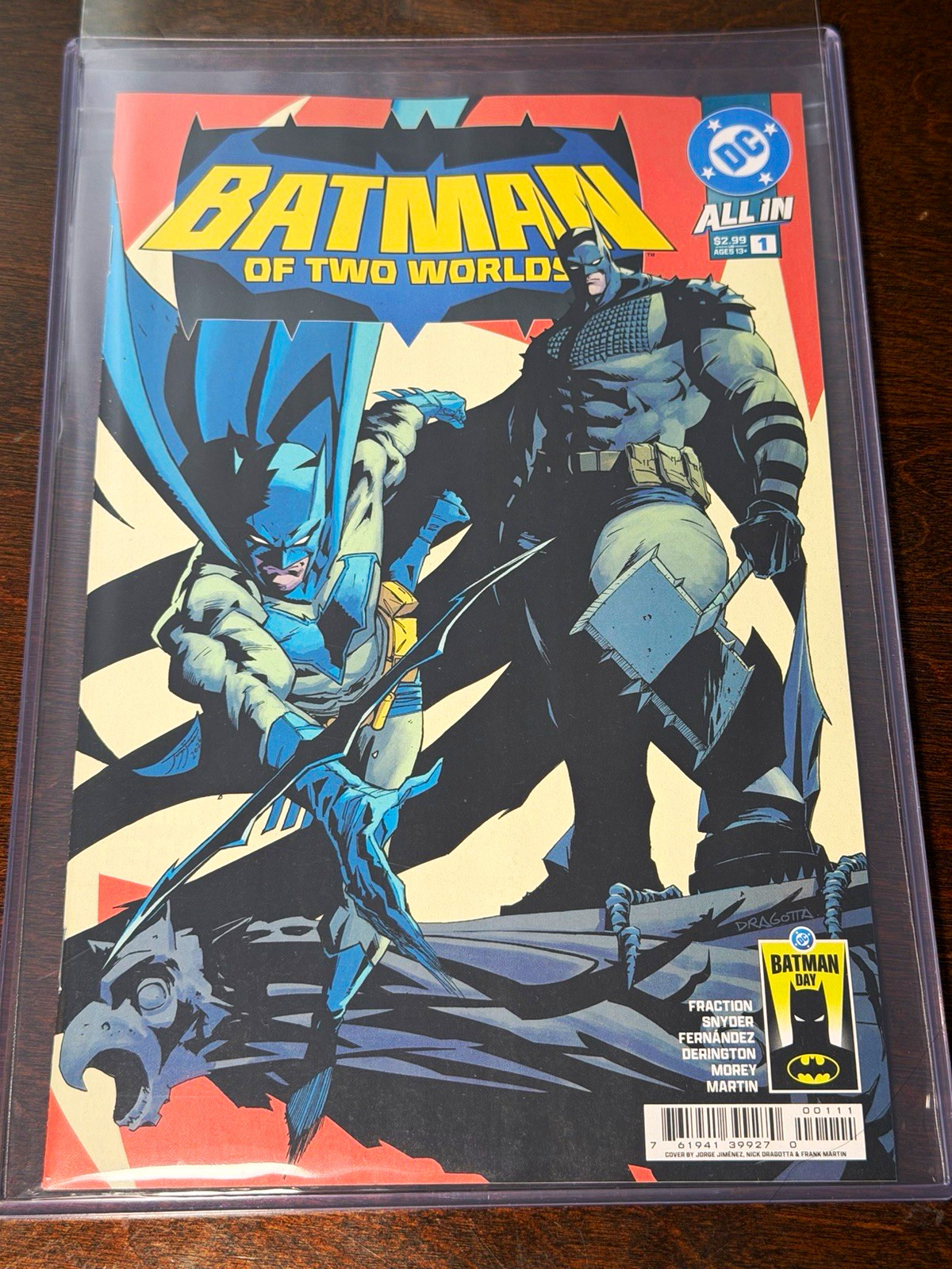 FREE SHIPPING DC Batman of Two Worlds #1 Batman Day FirstPrinting Exclusive