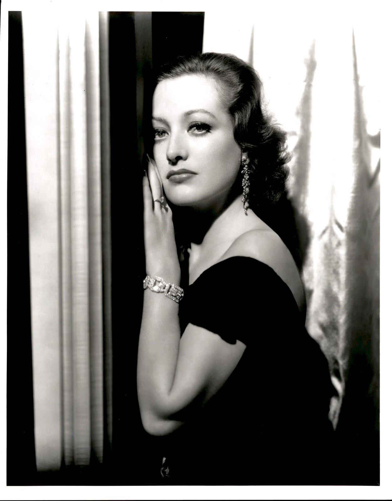 CGE74 2nd Gen Restrike Photo JOAN CRAWFORD 1931 GLAMOUR SHOT DIAMOND JEWELRY