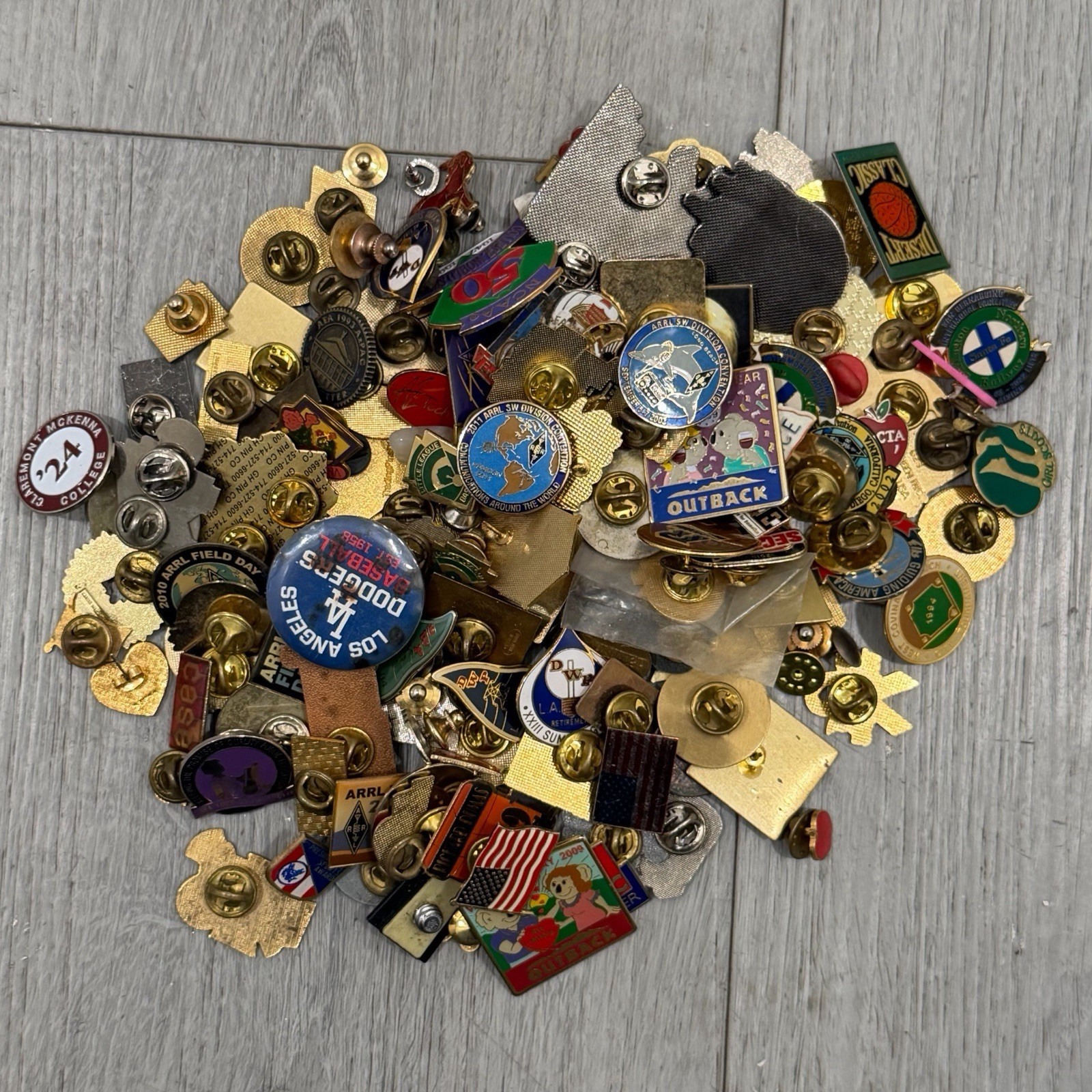 1LB VINTAGE-MODERM COLLECTABLE PINS PIN BACKS COLLECTION BULK ASSORTED MIXED LOT