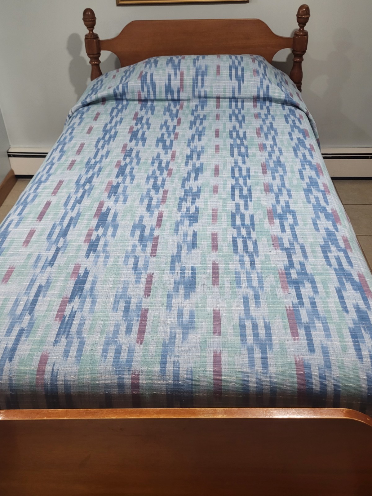 Vintage Narda's 80 X 100 Handwoven & Hand-Dyed Twin Bedspread Phillipines 