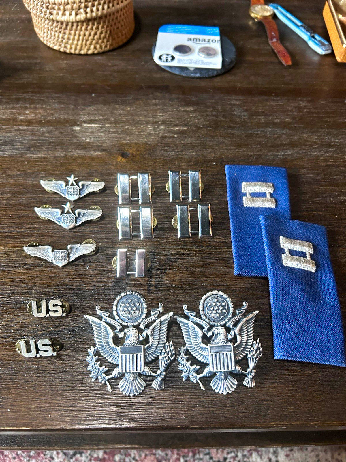 Vietnam War USAF Captain Uniform Grouping with 2 Senior Wings S21 Cap Badges Lot