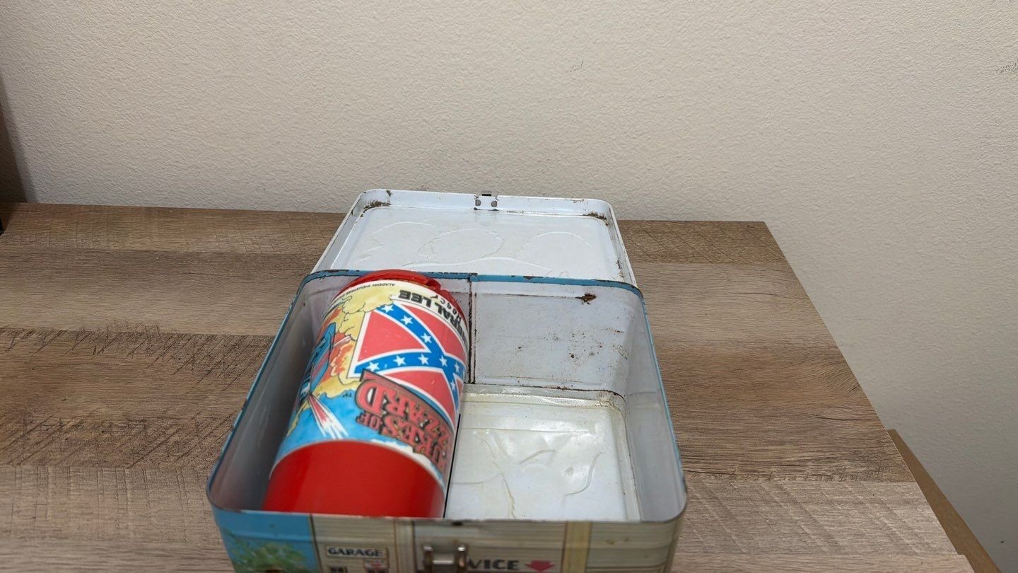 Vintage 1980 The Dukes of Hazzard Metal Lunchbox General Lee 80s with Thermos 
