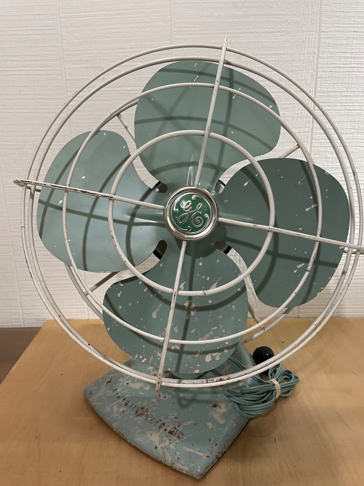 Vintage 1950's GENERAL ELECTRIC 12