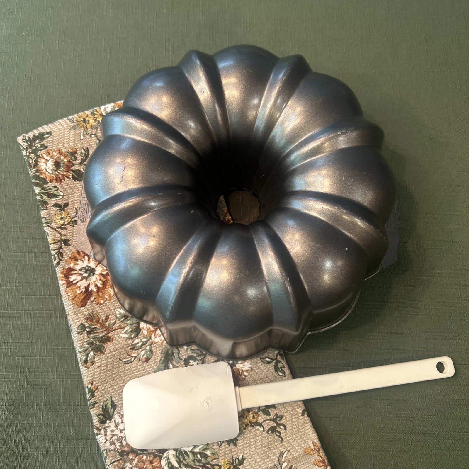 Vtg Nordic Ware “ORIGINAL BUNDT” Pan~12C Cast Aluminum Non Stick Coating CLEAN