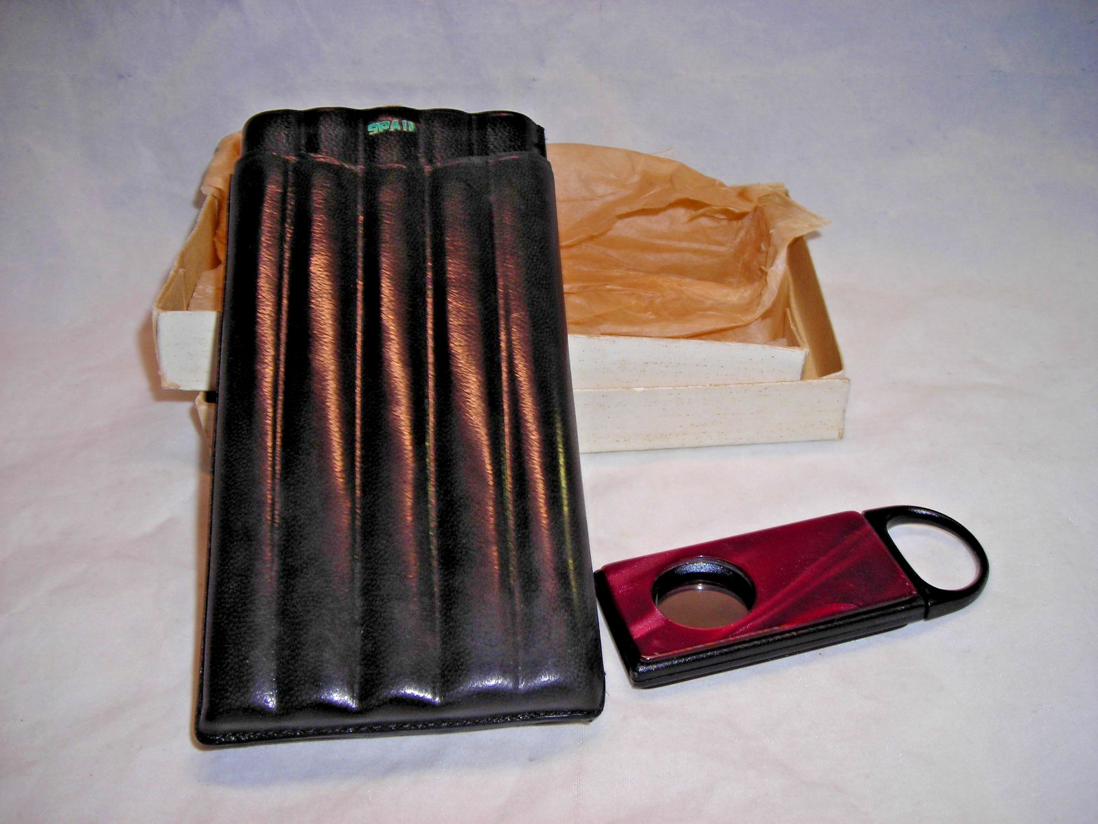 NEW BLACK LEATHER CIGAR HOLDER FOR 5 PANATELA CIGARS RIGID/HARD MADE IN SPAIN