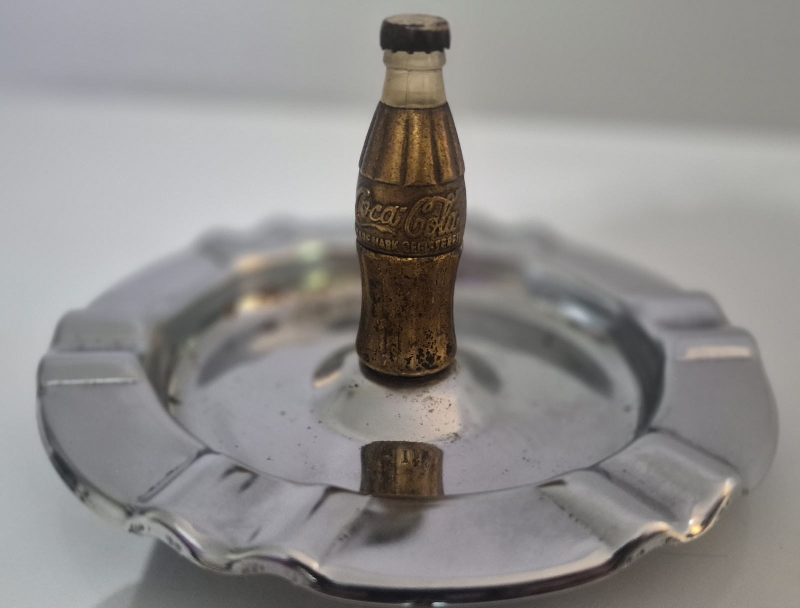 Vintage 1950s KEM Coca Cola Bottle Table Lighter Chrome Ashtray Combo Rare Gas