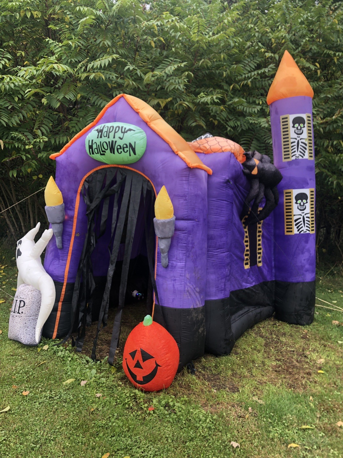 Halloween Inflatable 12ft Haunted House Read Description