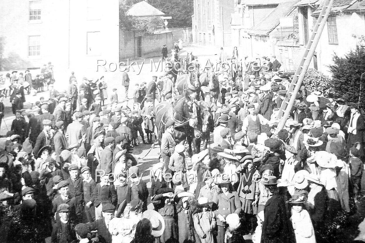 Qlp-6 The Market Place, Hadleigh, Suffolk. Photo