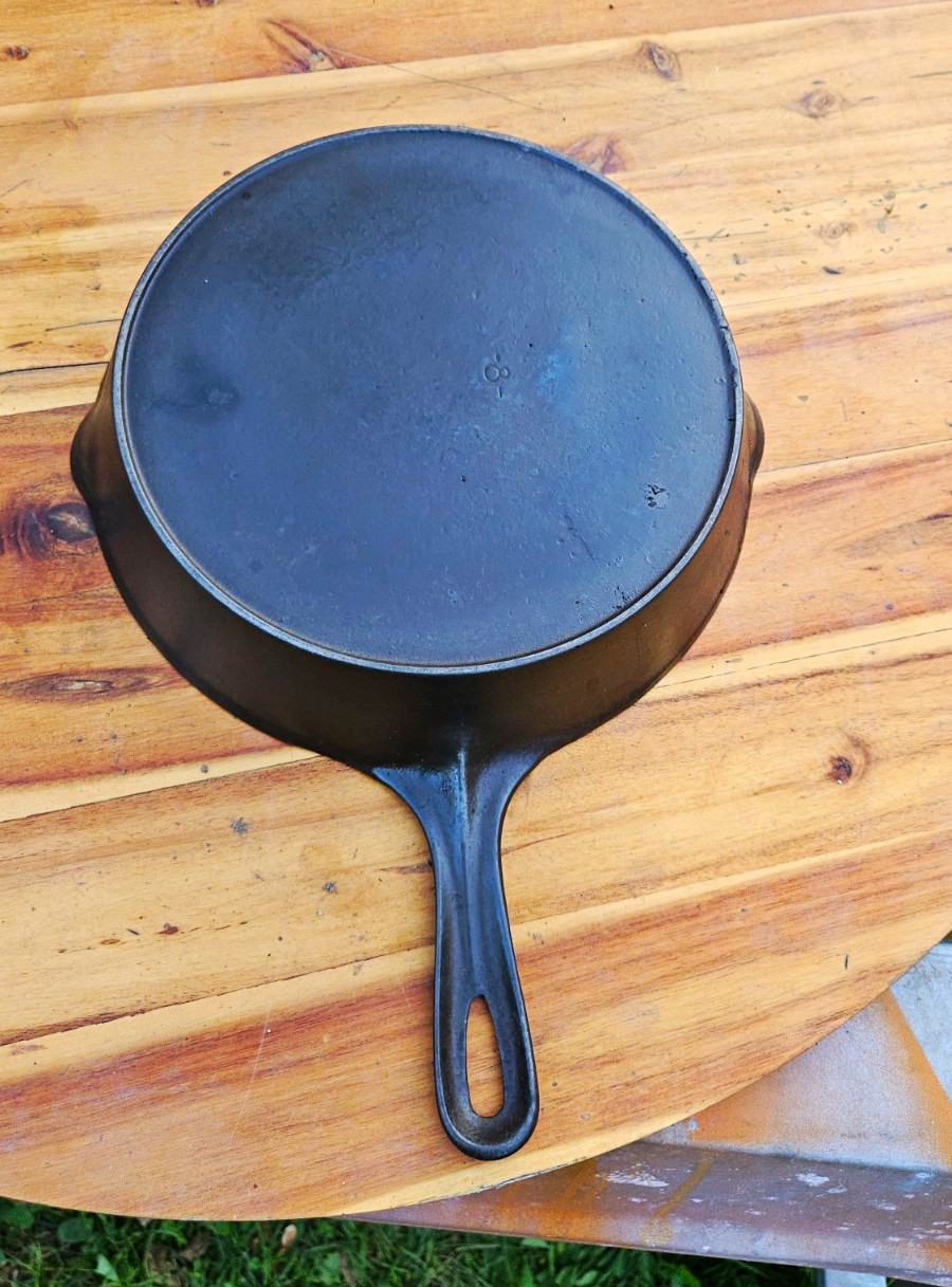Antique Vollrath #8 Cast Iron Skillet Smooth Bottom Restored Seasoned Pristine