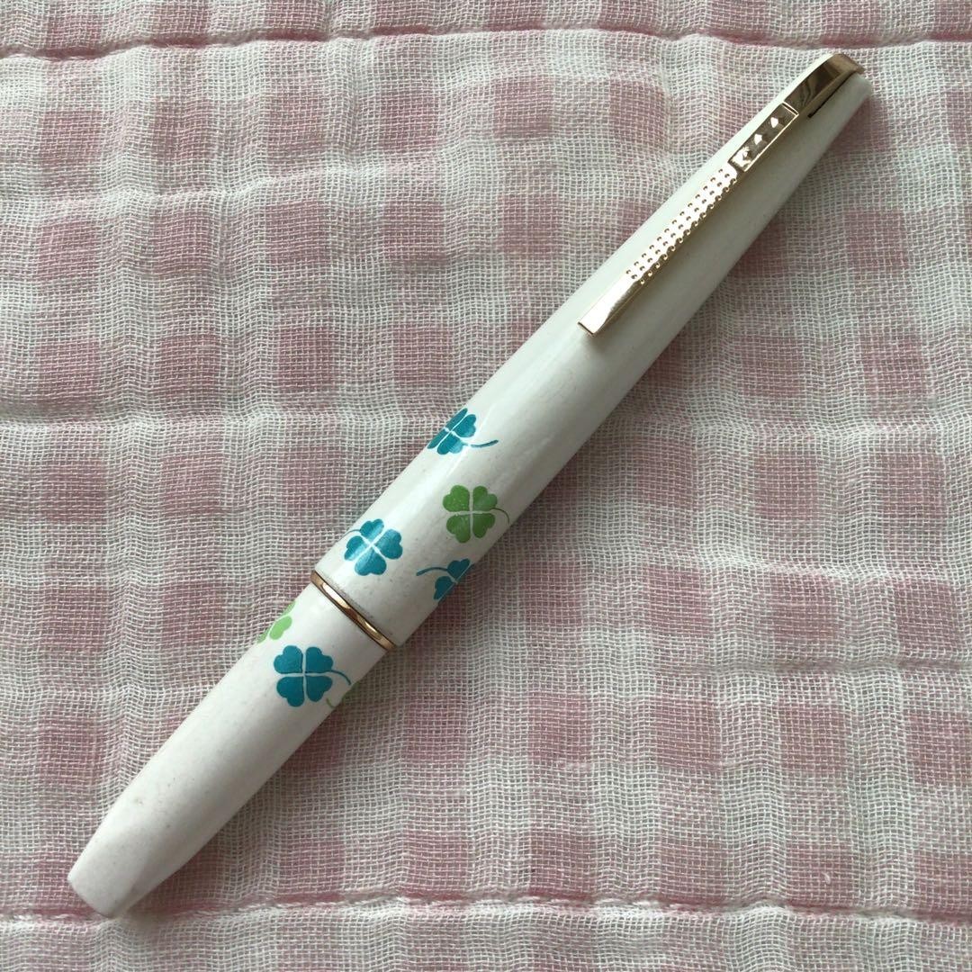 Platinum 14K Gold Fountain Pen Short Fine Nib Clover Japan