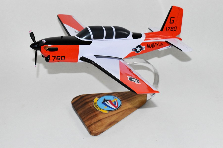 Beechcraft® T-34C TurboMentor, VT-27 Boomers, 1/25 Mahogany Scale Model, 16