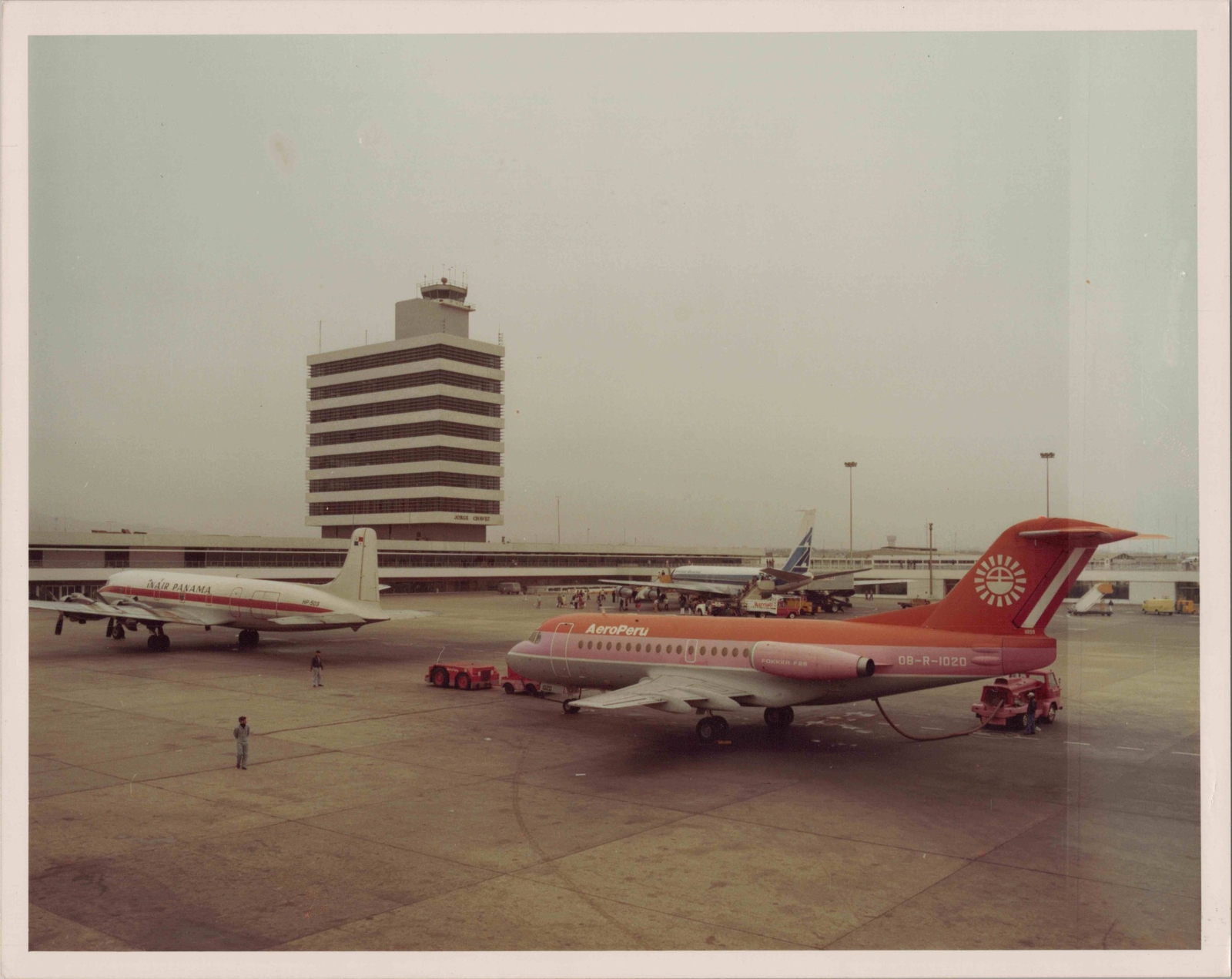 AEROPERU F-28 OB-R-1020 AIR PANAMA DC-6 AEROLINEAS ARGENTINAS B707 VINTAGE PHOTO