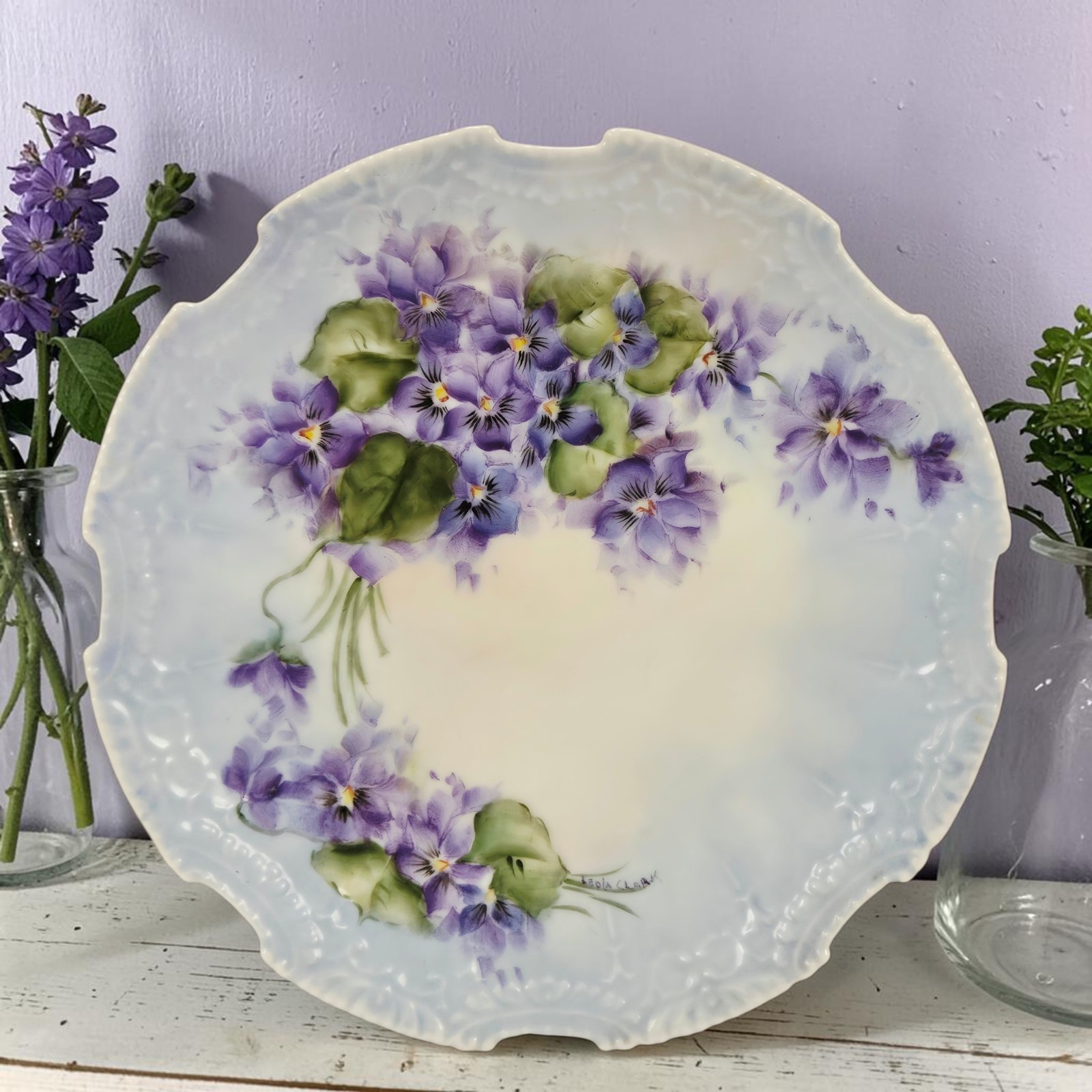 VTG Hand Painted Purple Violets Porcelain China Plate Floral Scalloped Edges 8\