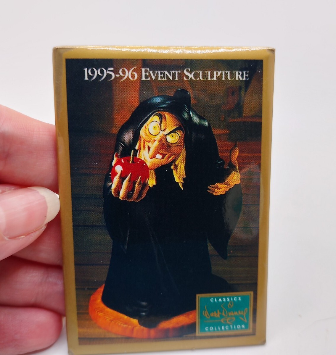 Vtg WDCC Snow White Witch Event Sculpture Classics Collection Button Pin 95 96