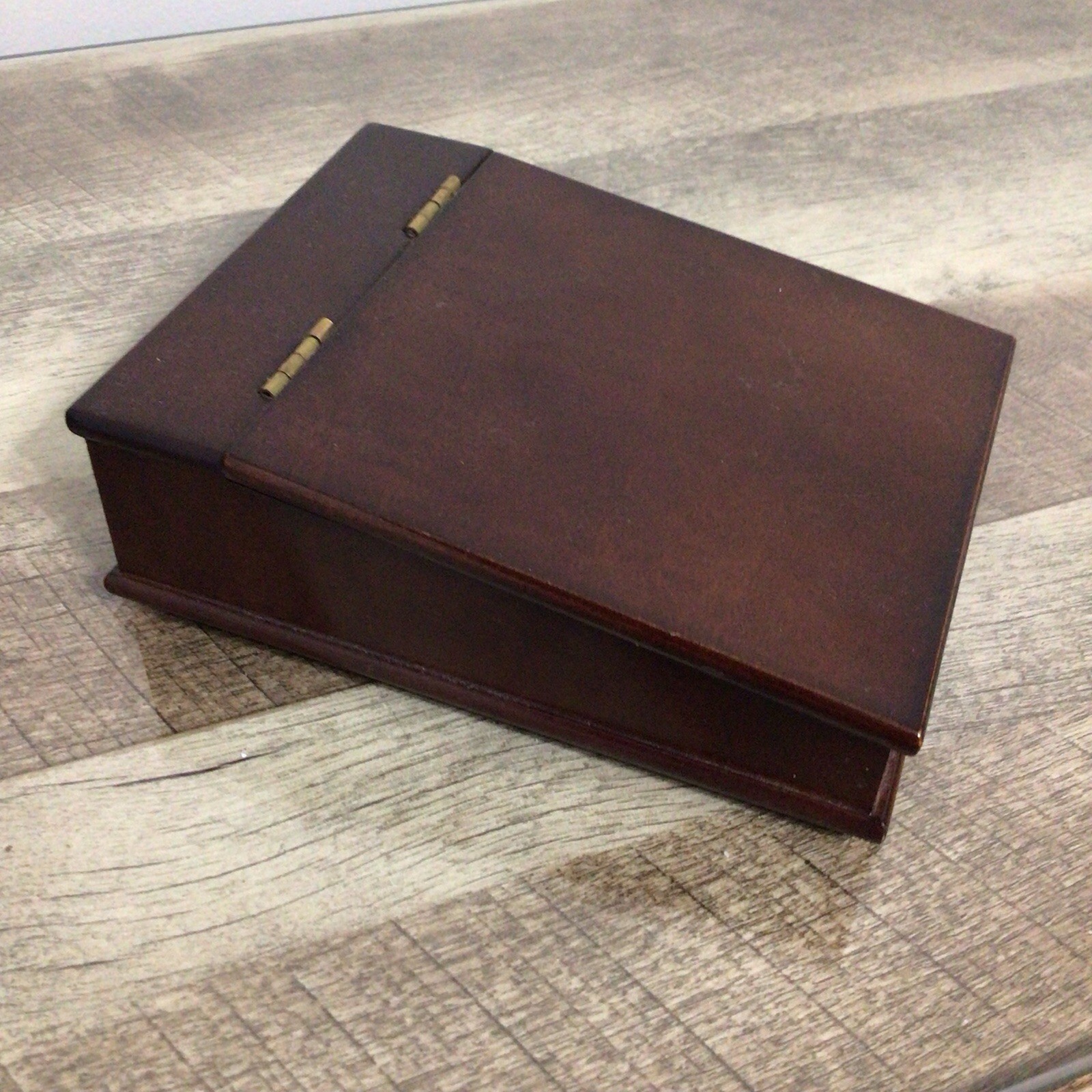 Vintage 1992 The Bombay Company Small Wood Desk Organizer Note Box 6.5\