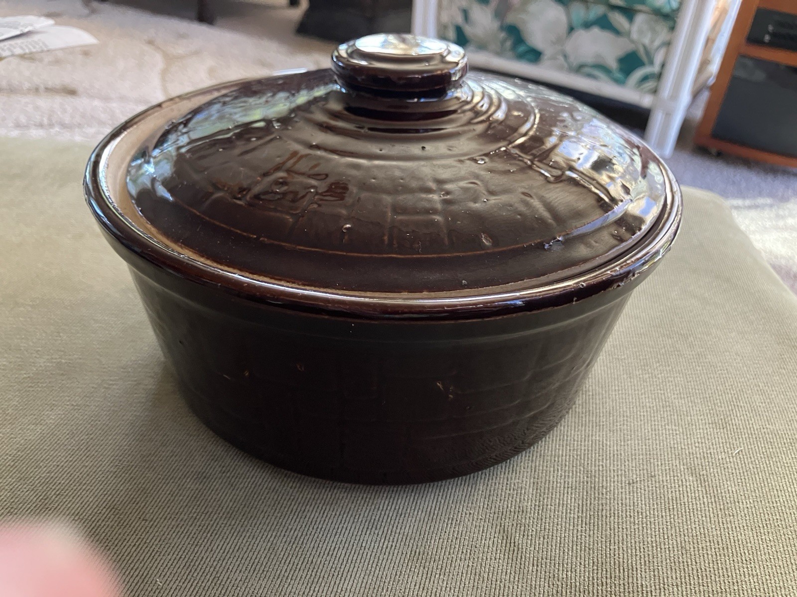 USA Stoneware Vintage Covered Casserole Crock Brown