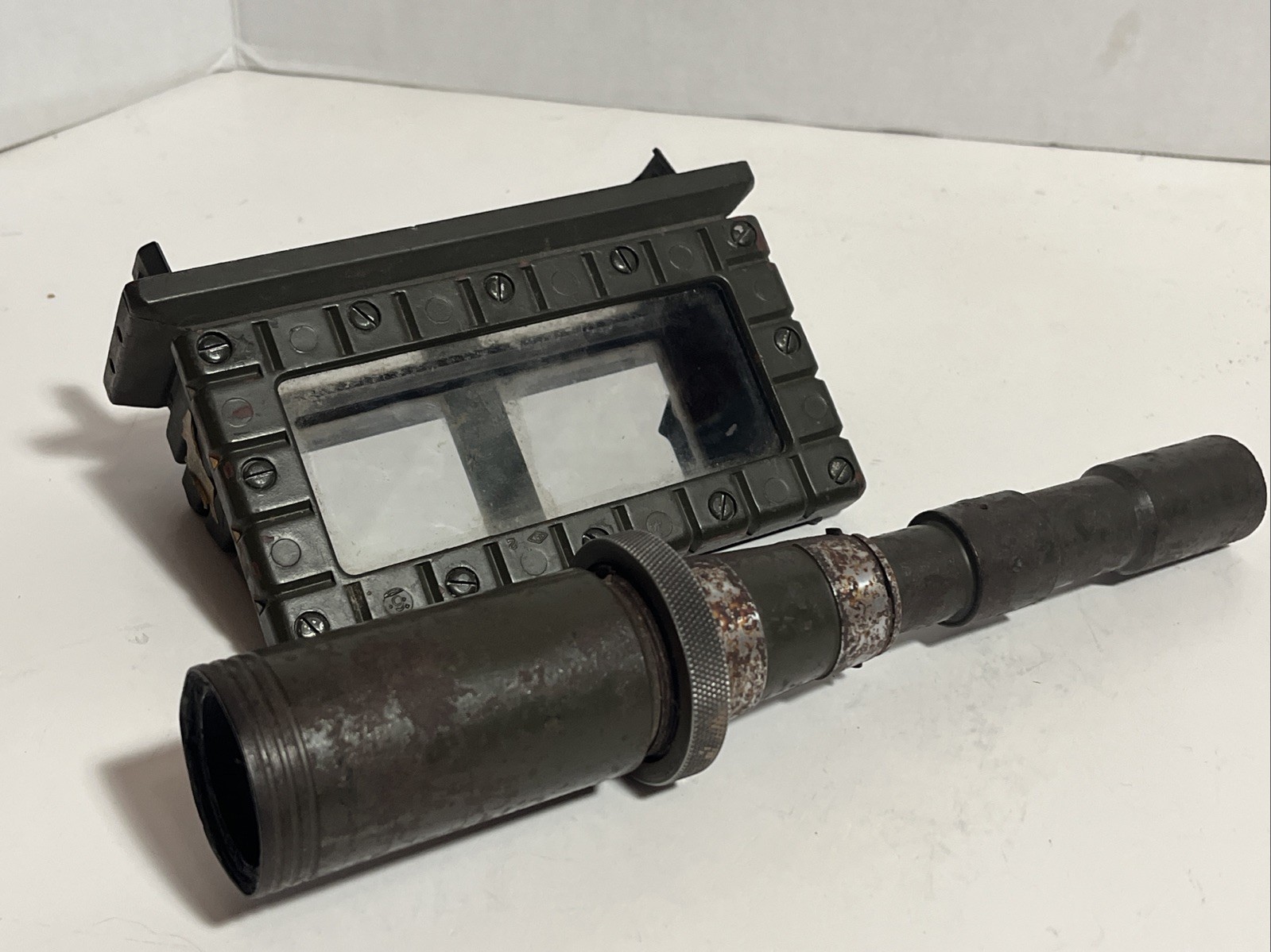 Vintage WW-2  US Tank Periscope Prism Head Scope Military And Sight Scope
