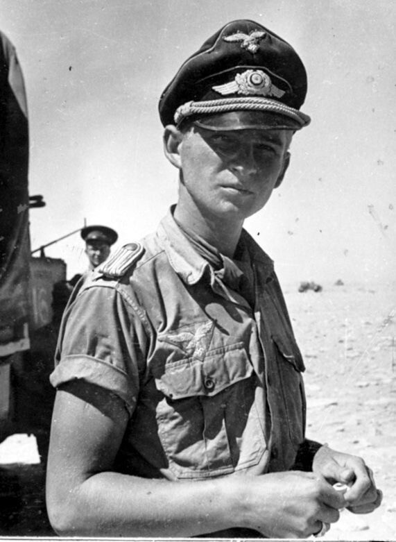 WW2 WWII Photo German Luftwaffe Stuka Pilot North Africa  World War Two / 2675