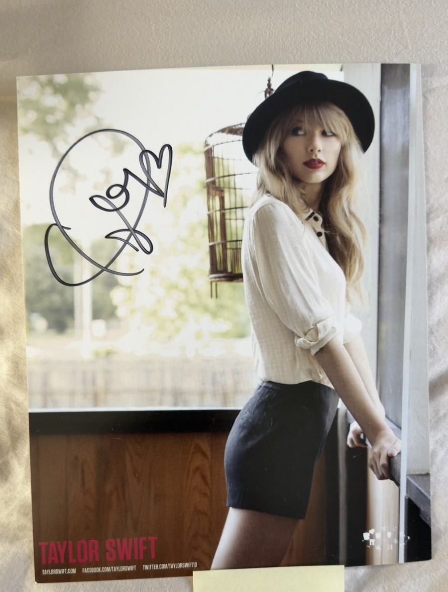 Signed Taylor Swift Red porch 8x10