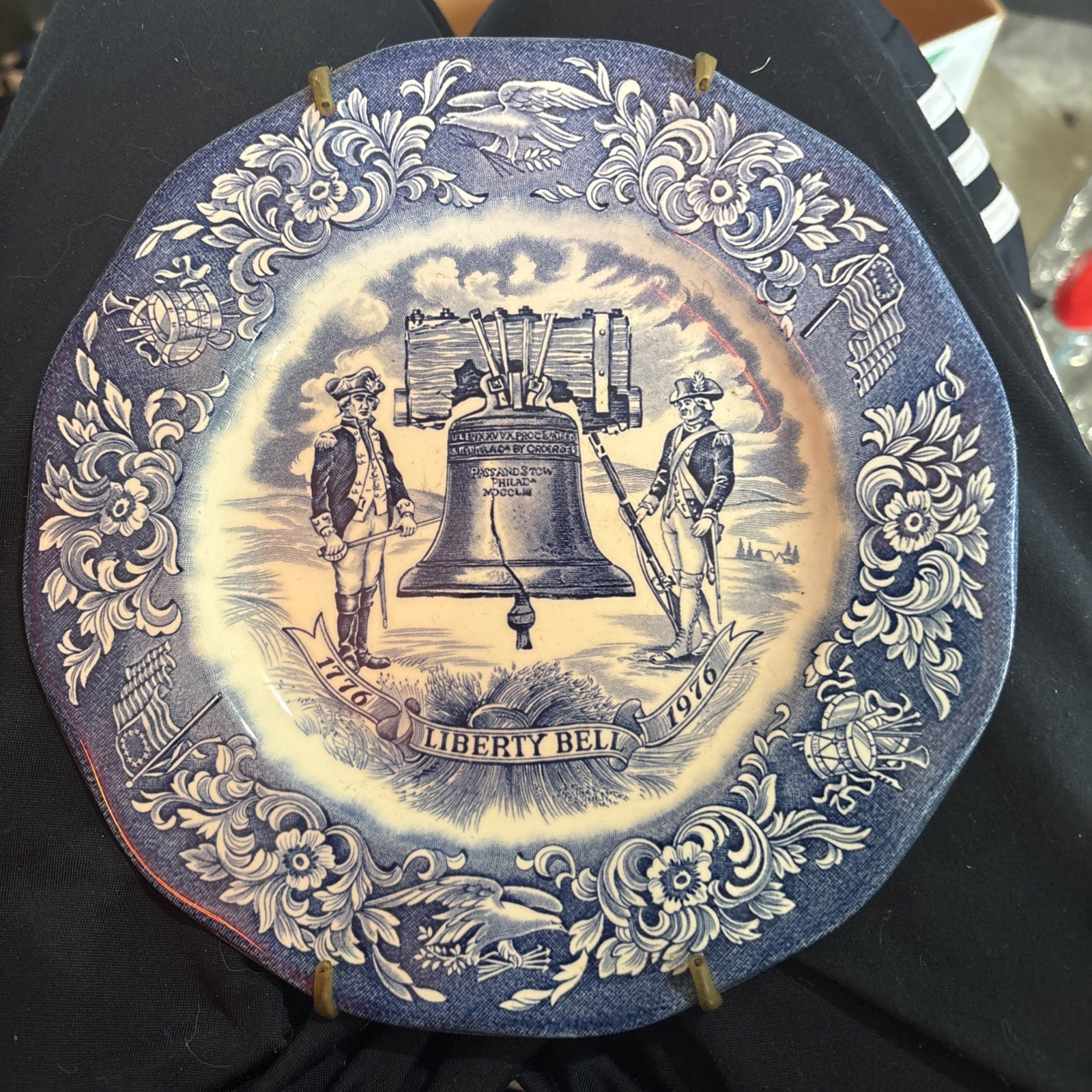 Vintage 1976 Avon Liberty Bell Bicentennial Collector Plate Enoch Wedgwood
