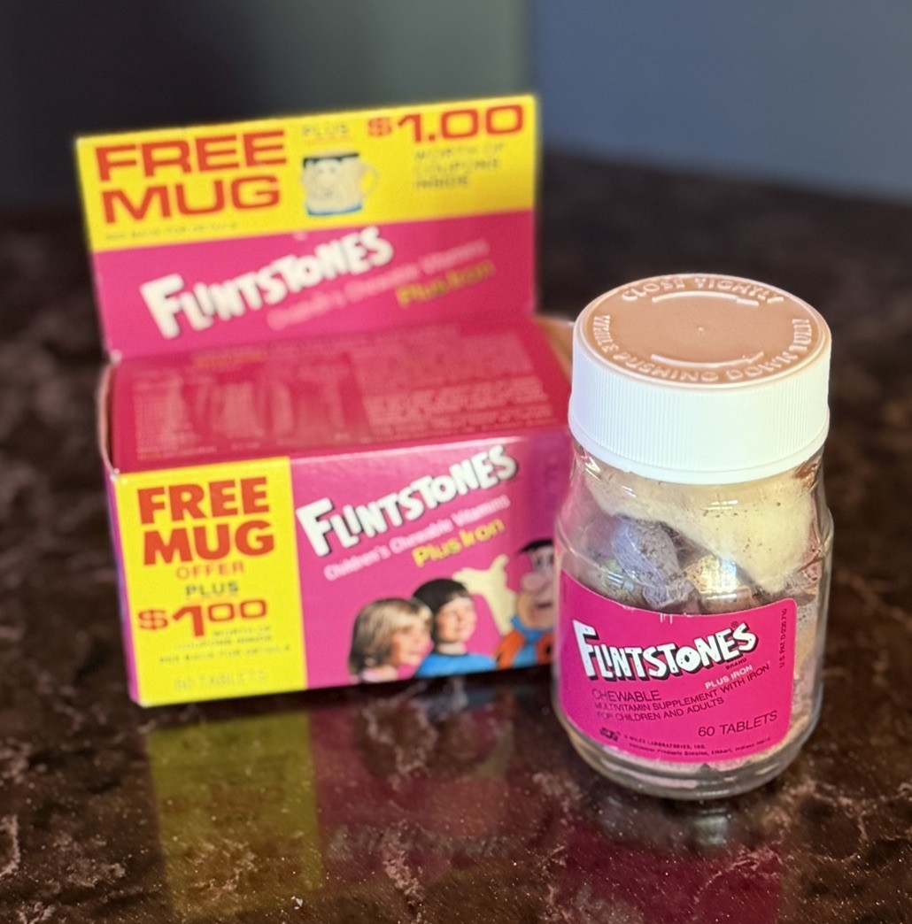 Vintage 1980's FLINTSTONES CHILDREN'S VITAMINS PLUS IRON Unopened Bottle w/ Box