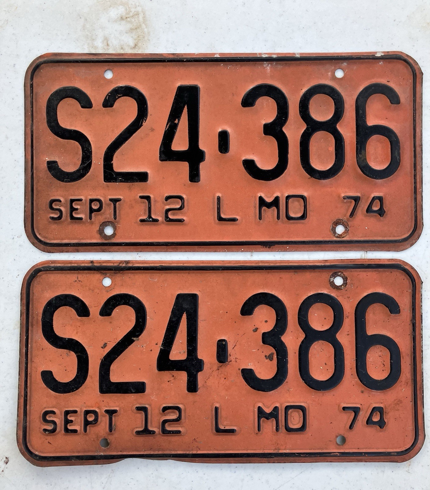 Pair Vintage 1974 Missouri Truck License Plates S24 386