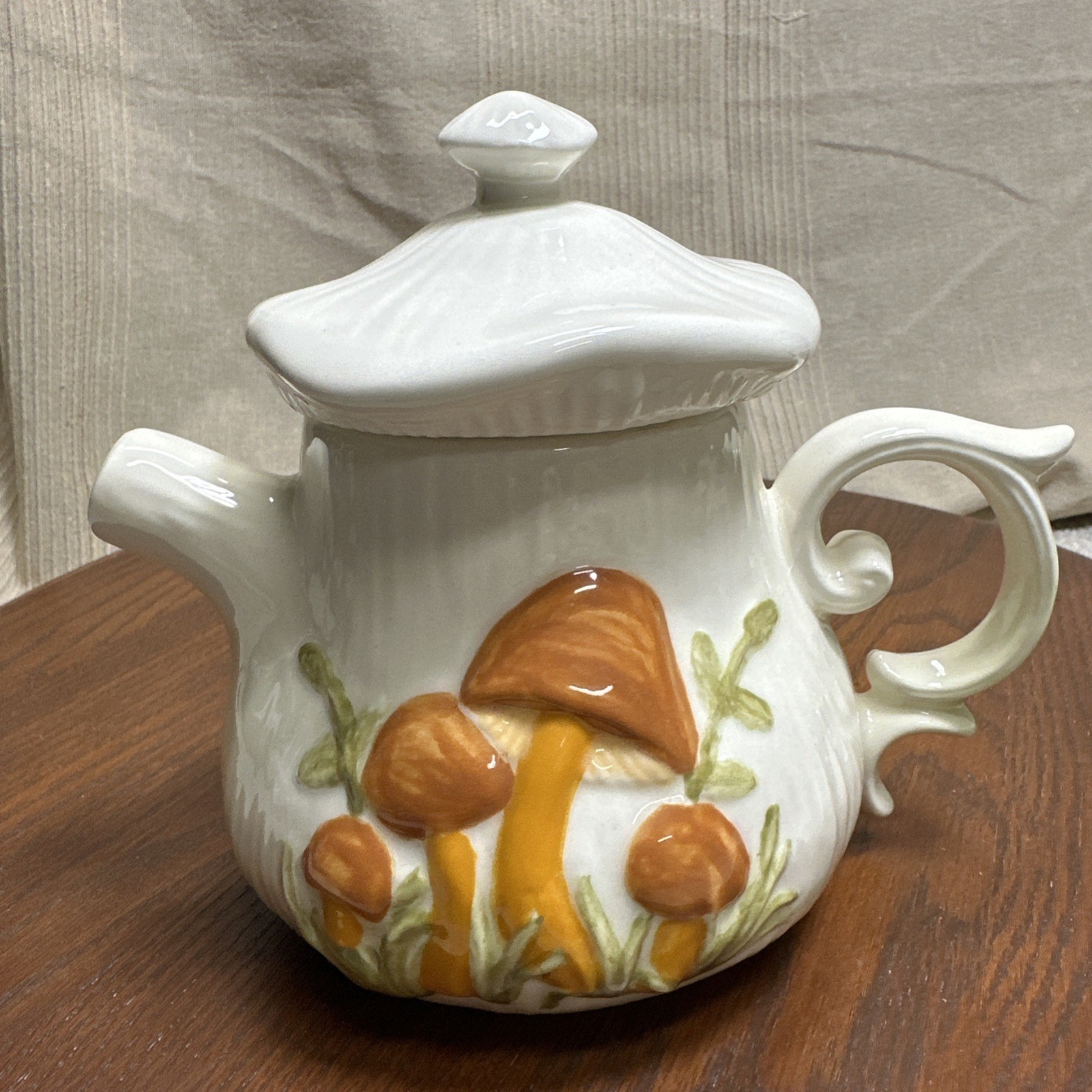 Vintage 1970’s Arnels Ceramic 3D Mushroom Teapot  w/ Lid & Handle CottageCore