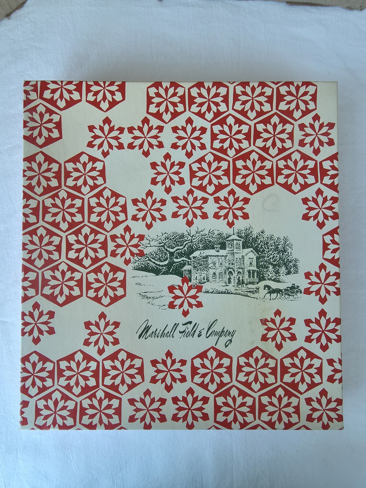 Vintage MARSHALL FIELDS & CO Gift Box White Red Snowflake 12\