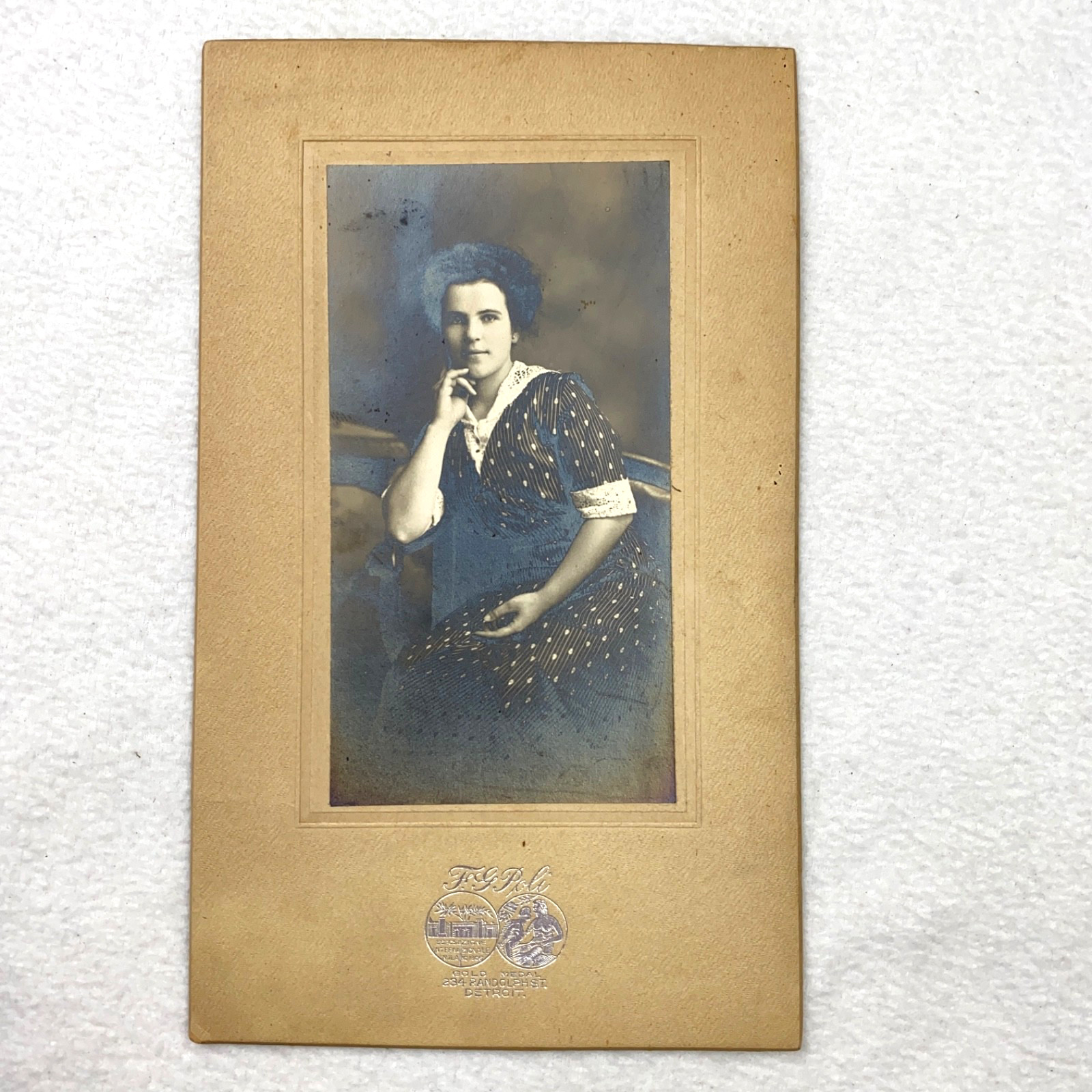 Antique 1906 Cabinet Card Woman Posing in Chair Embossed F. G. Poli Detroit MI