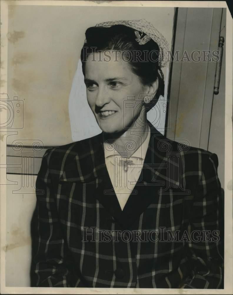 1955 Press Photo Mrs. Garland Taylor, club member - nox59606