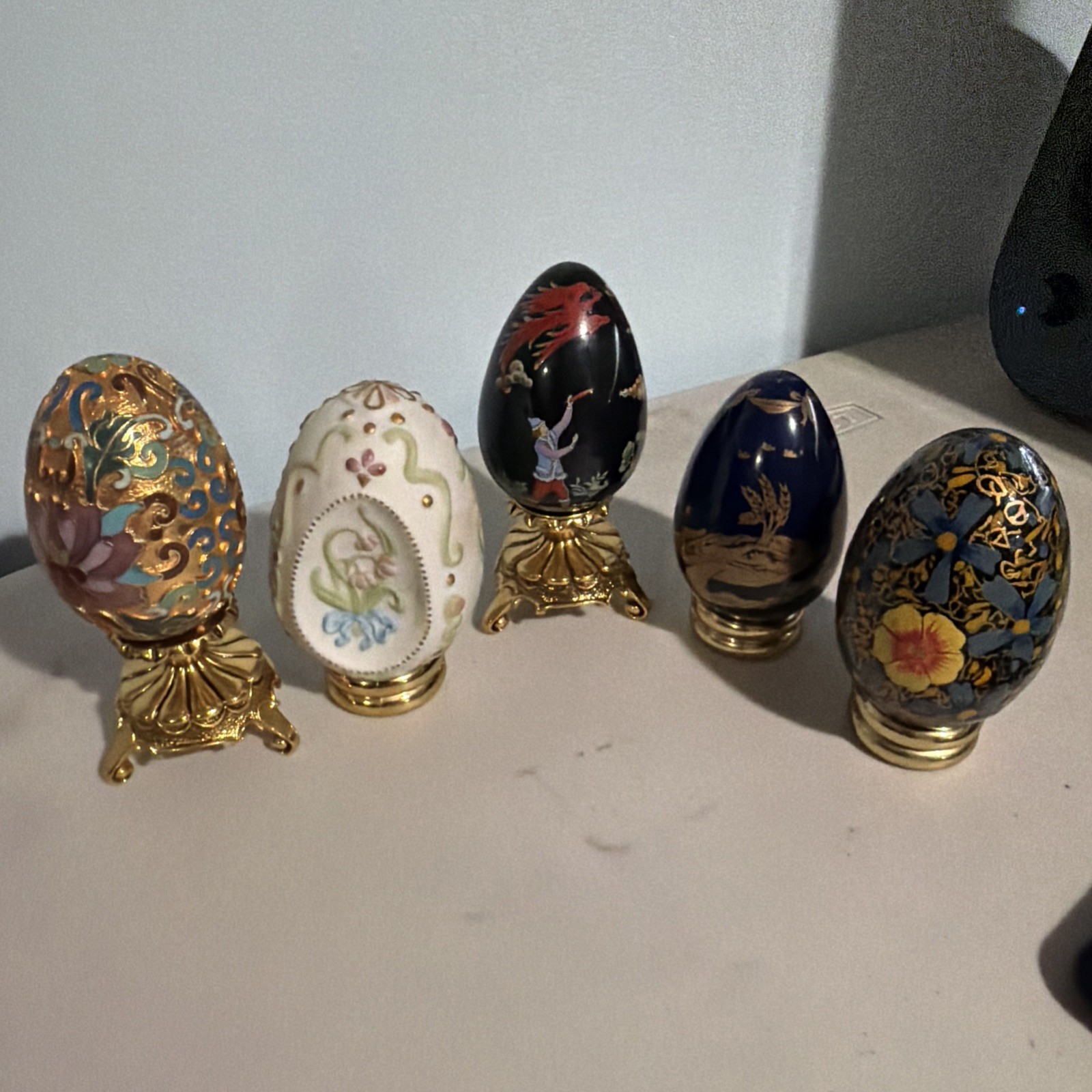 Lot of 5 Vintage 3in Egg Franklin Mint Collectors Treasury with Stand 