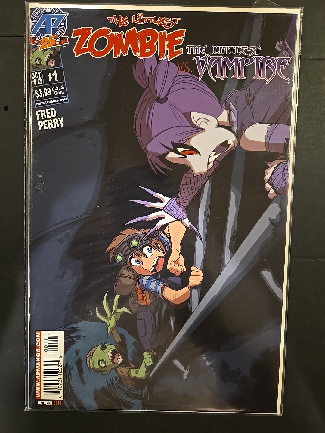 The Littlest Zombie Vs. the Littlest Vampire #1 (Antarctic Oct 2010) - Bag&Board