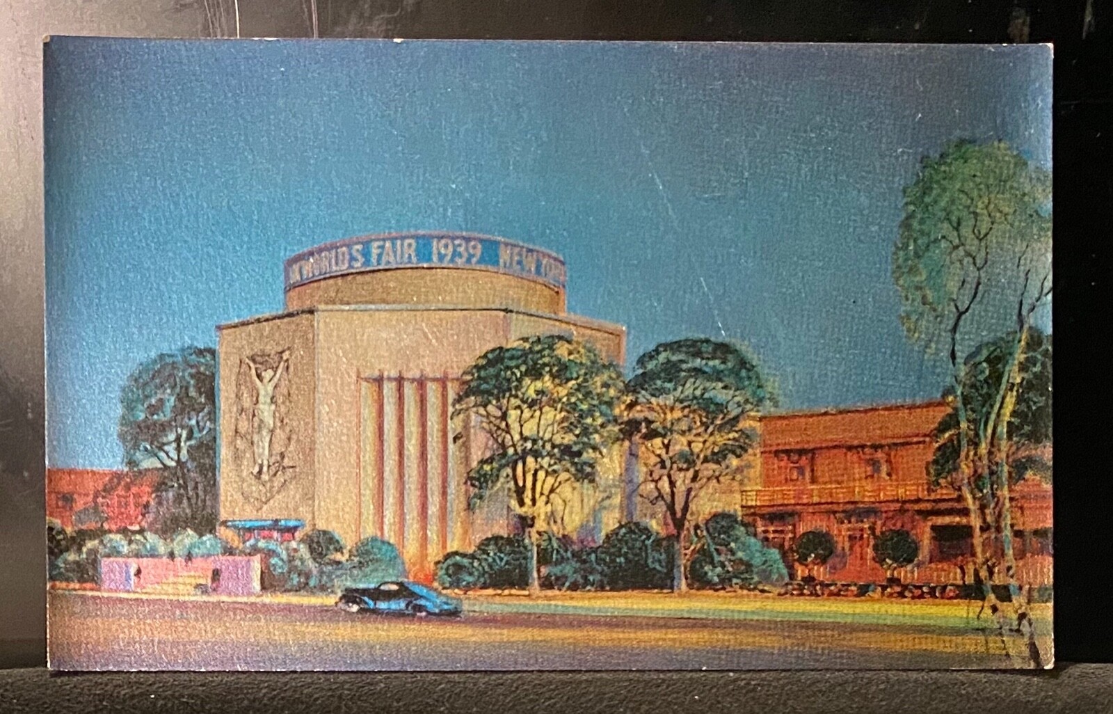 1939 NY World’s Fair Metalite Postcard ~ Administration Building Auto In Front