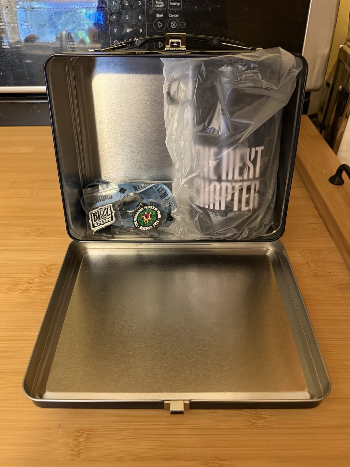 BlizzCon 2026 Lunchbox, Bottle, Lanyard, Pins, Badge, & Wristband -Free Shipping