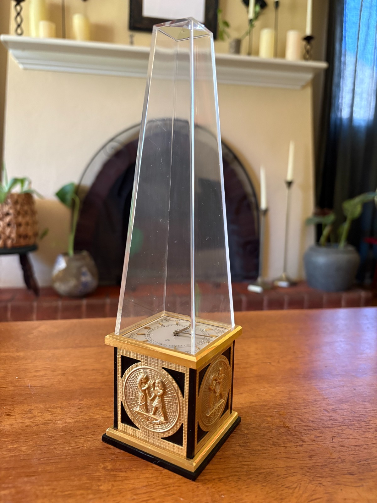 Jaeger-LeCoultre Egyptian Revival Obelisk Clock Ref 462 Swiss Lucite RUNS MINT