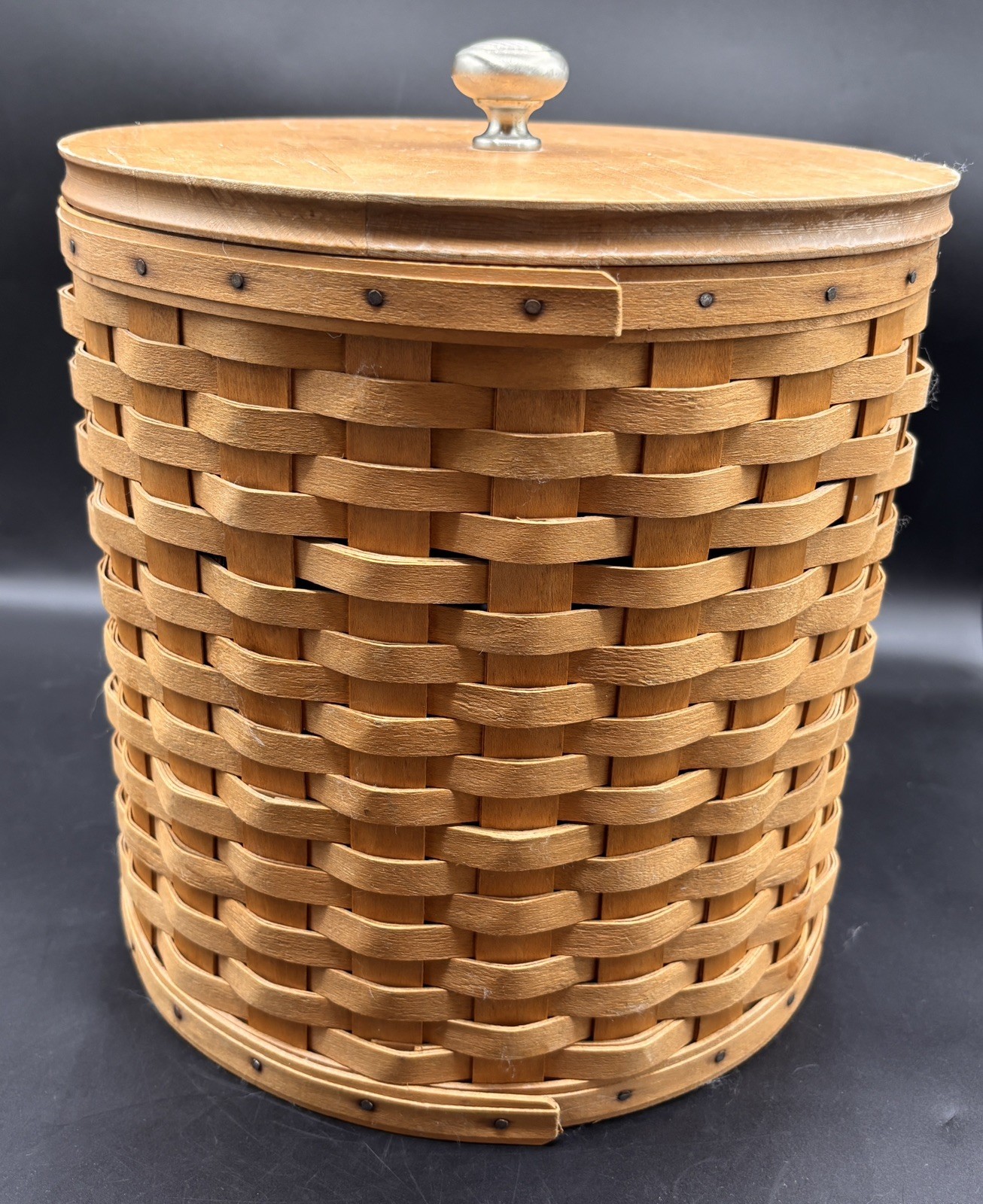 Longaberger 2003 Medium Canister Basket w/ Lid