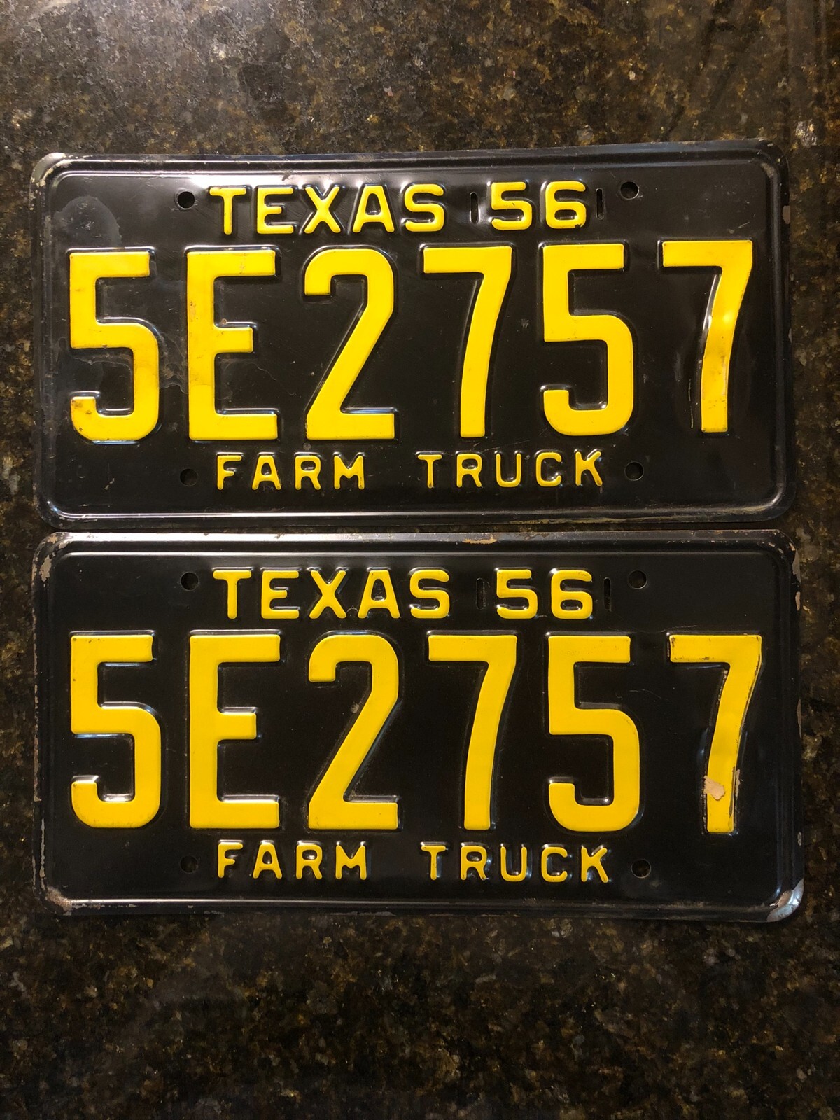 1956 TEXAS FARM TRUCK LICENSE PLATE 5E2757 TAG  MATCHED PAIR Only good on farm