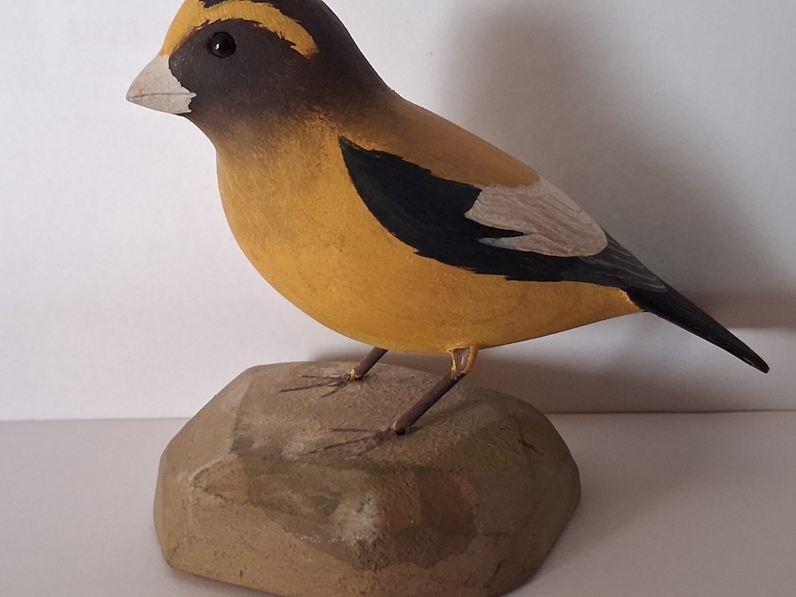 VTG 40s George Winters Miniature Evening Grosbeak Carving Abercrombie Fitch Bird