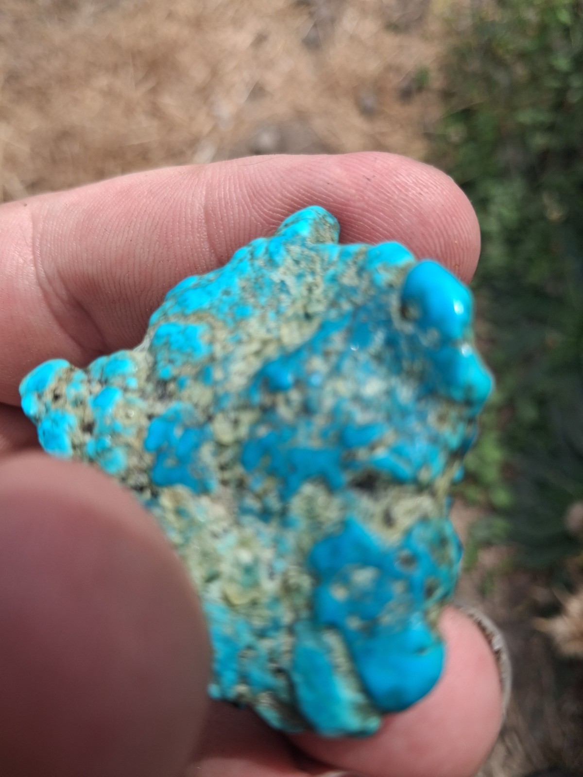 High-Grade Raw Arizona Turquoise Nugget (183 Carats) Weight: 183 Carats / 36.6 G