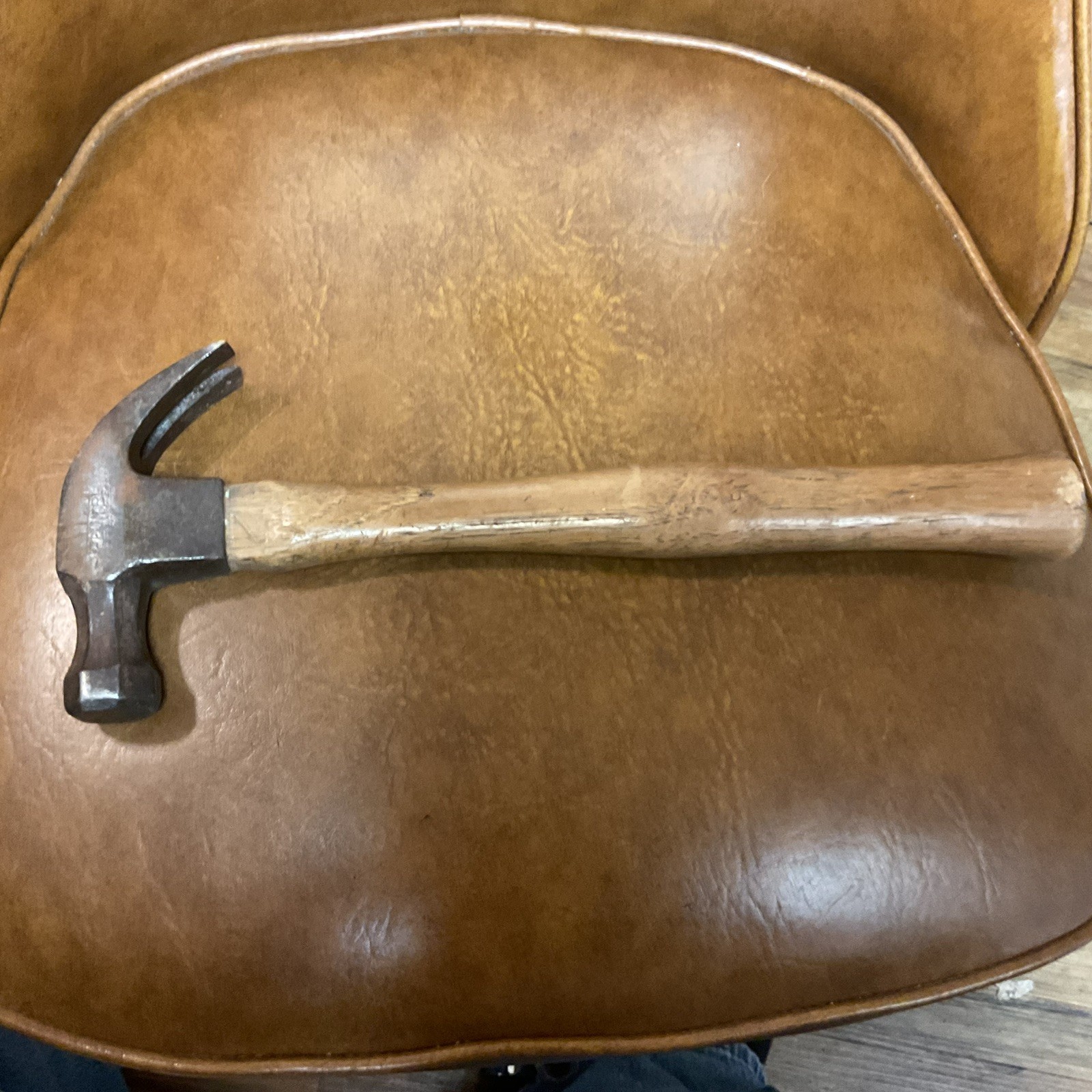 Vintage PLUMB Curved Claw Hammer. Nice Wood Handle