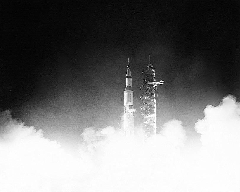 NASA APOLLO 17 NIGHT LAUNCH 8x10 GLOSSY PHOTO PRINT