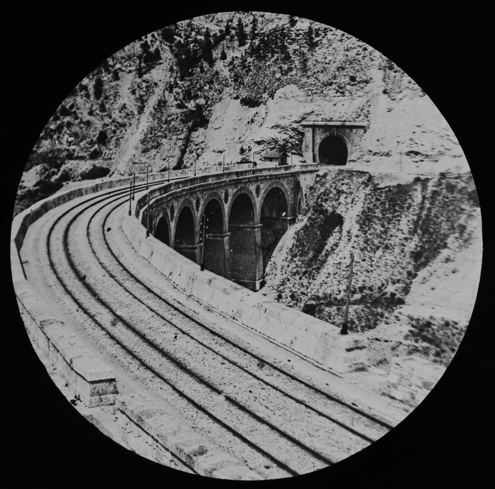 GERMAN RAILWAY NO1 APPROACHING TUNNEL C1890 ANTIQUE Magic Lantern Slide PHOTO