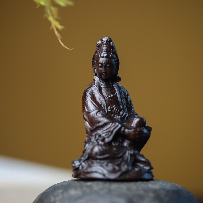 Natural Wood Carving Guan Yin Bodhisattva Small Statue Car Table Lucky Ornament