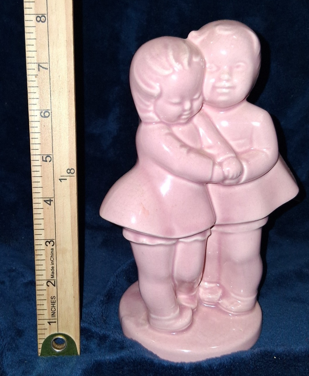 Vintage Pink Ceramic Planter Boy and Girl Hugging Dancing Figurine Vase 8\