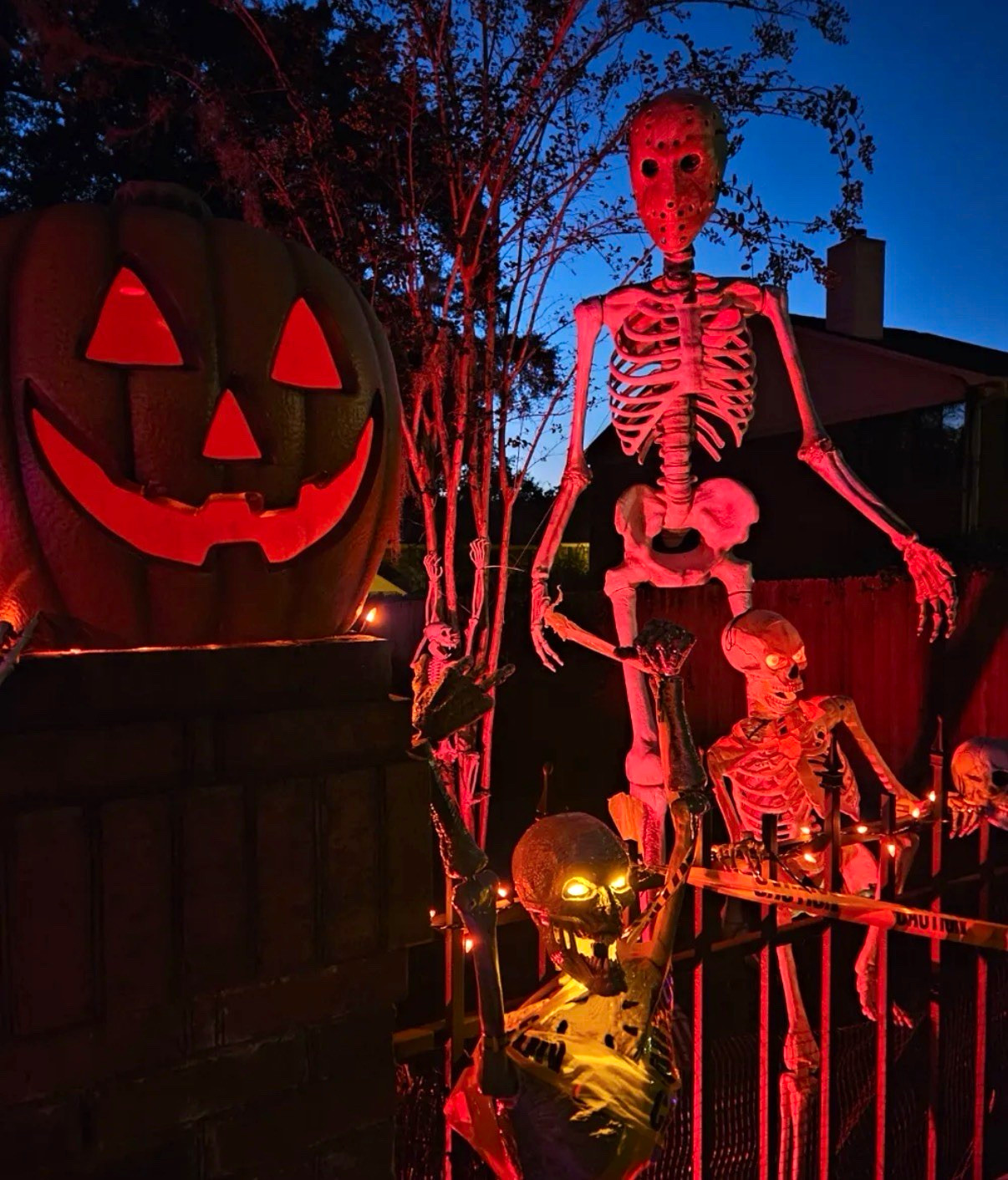 Halloween Skelly Prop Decoration ( Friday the 13th Mask ) ( Not Painted )