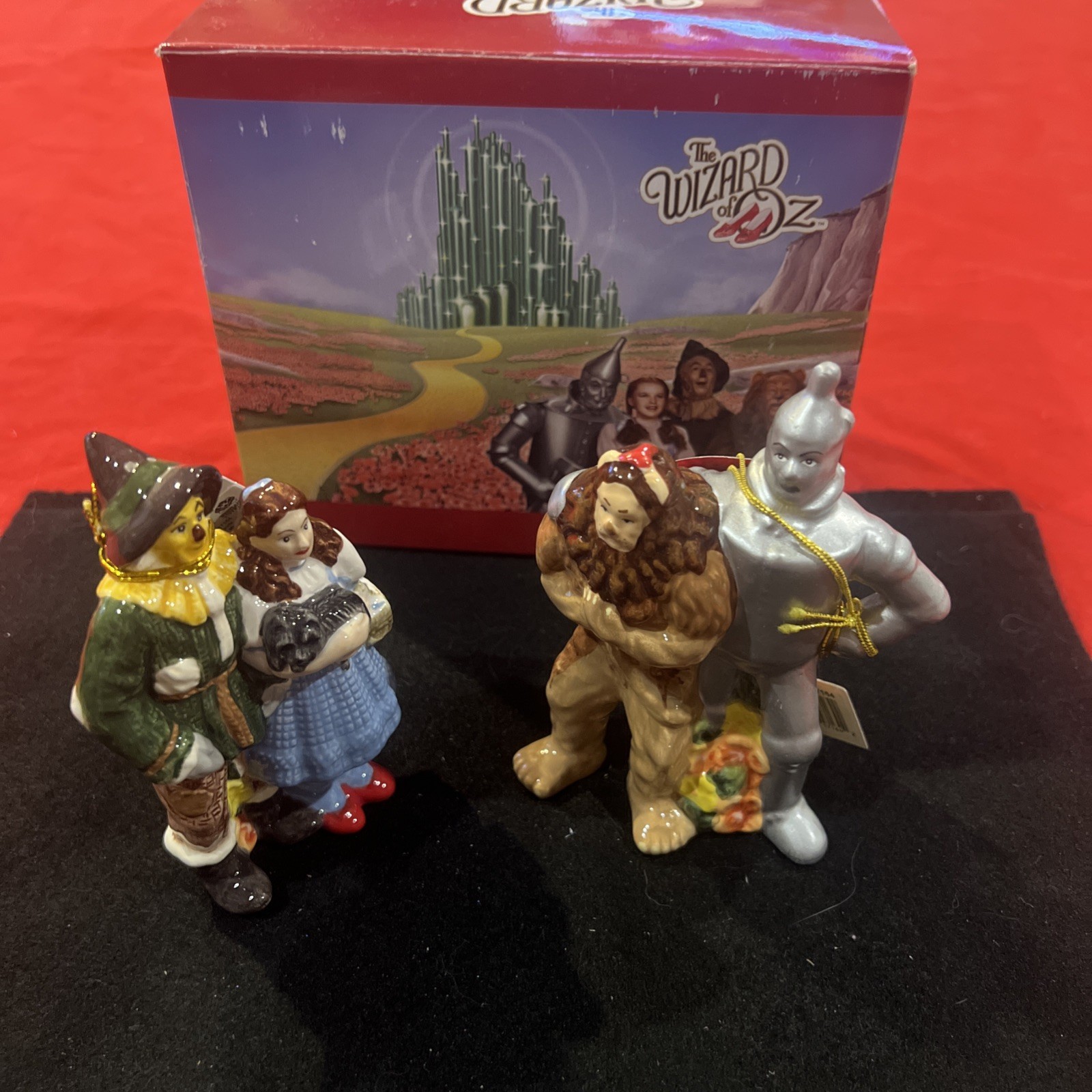 Westland Giftware Wizard of Oz Four Friends Salt & Pepper Shakers-New with tags