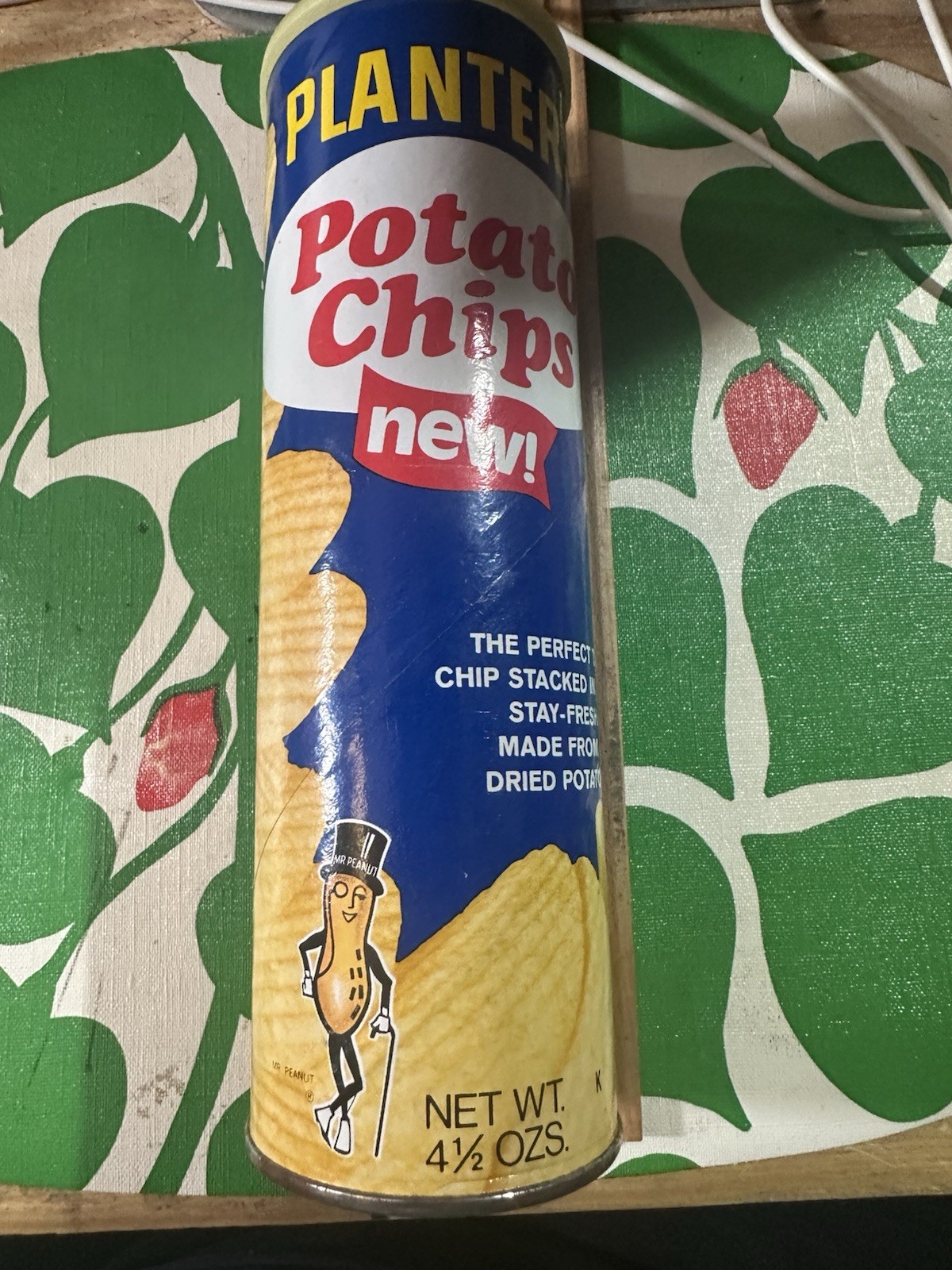 Vintage 1970s Planters Potato Chips Canister Standard Brands Mr Peanut 4.5 Oz