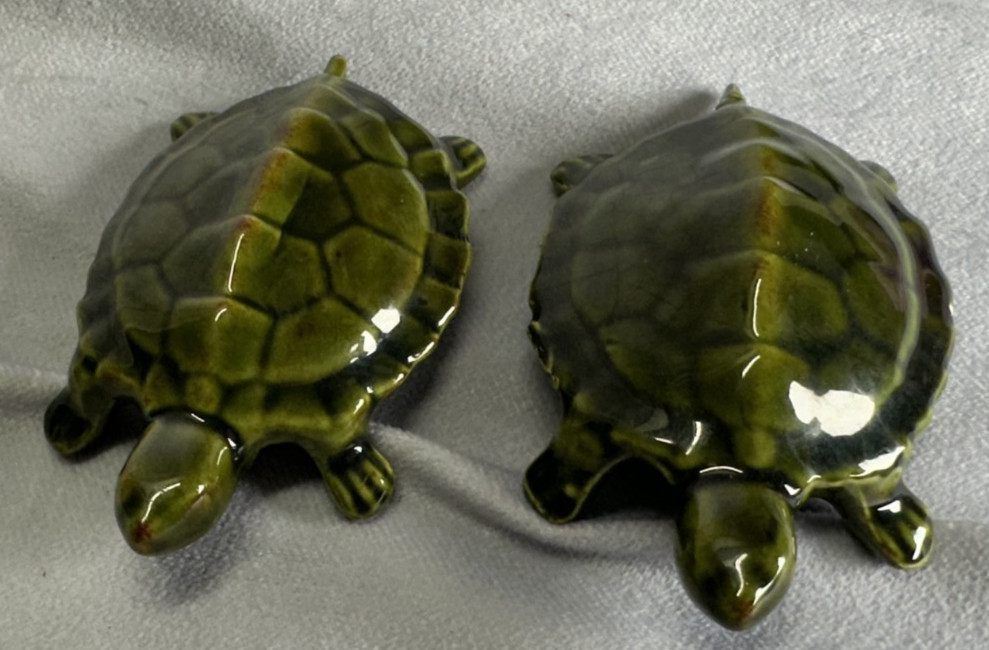 Vintage - Ceramic NAUGHTY TURTLES- Anatomically Correct Male & Female Figurines